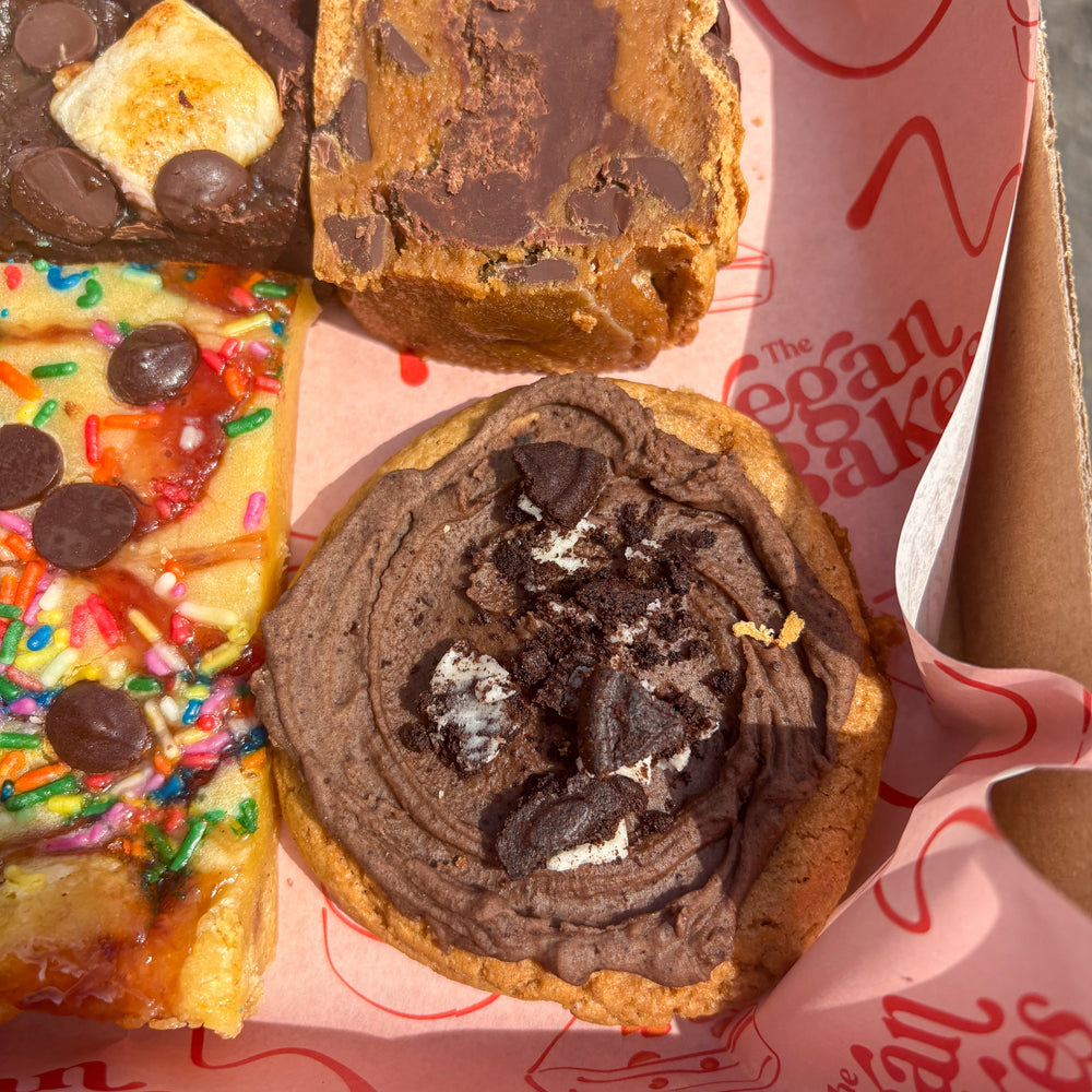 MONTHLY SUGAR FIX TREAT BOX